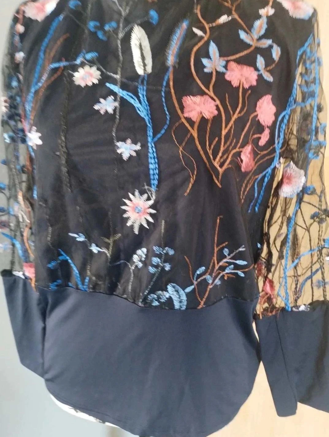 Blusa de mangas compridas transparentes florida T40 – photo 2